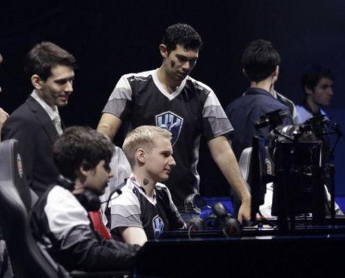 网友爆料凯文僚机视频,揭秘神秘飞行器性能与操控  第3张